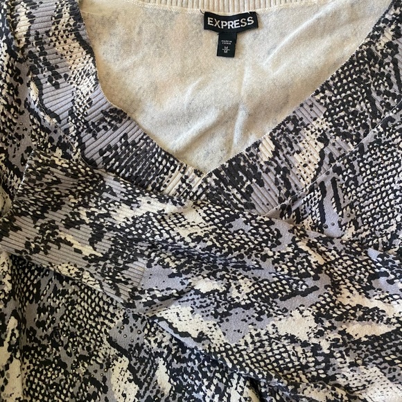 Express top-Size M - Picture 2 of 2